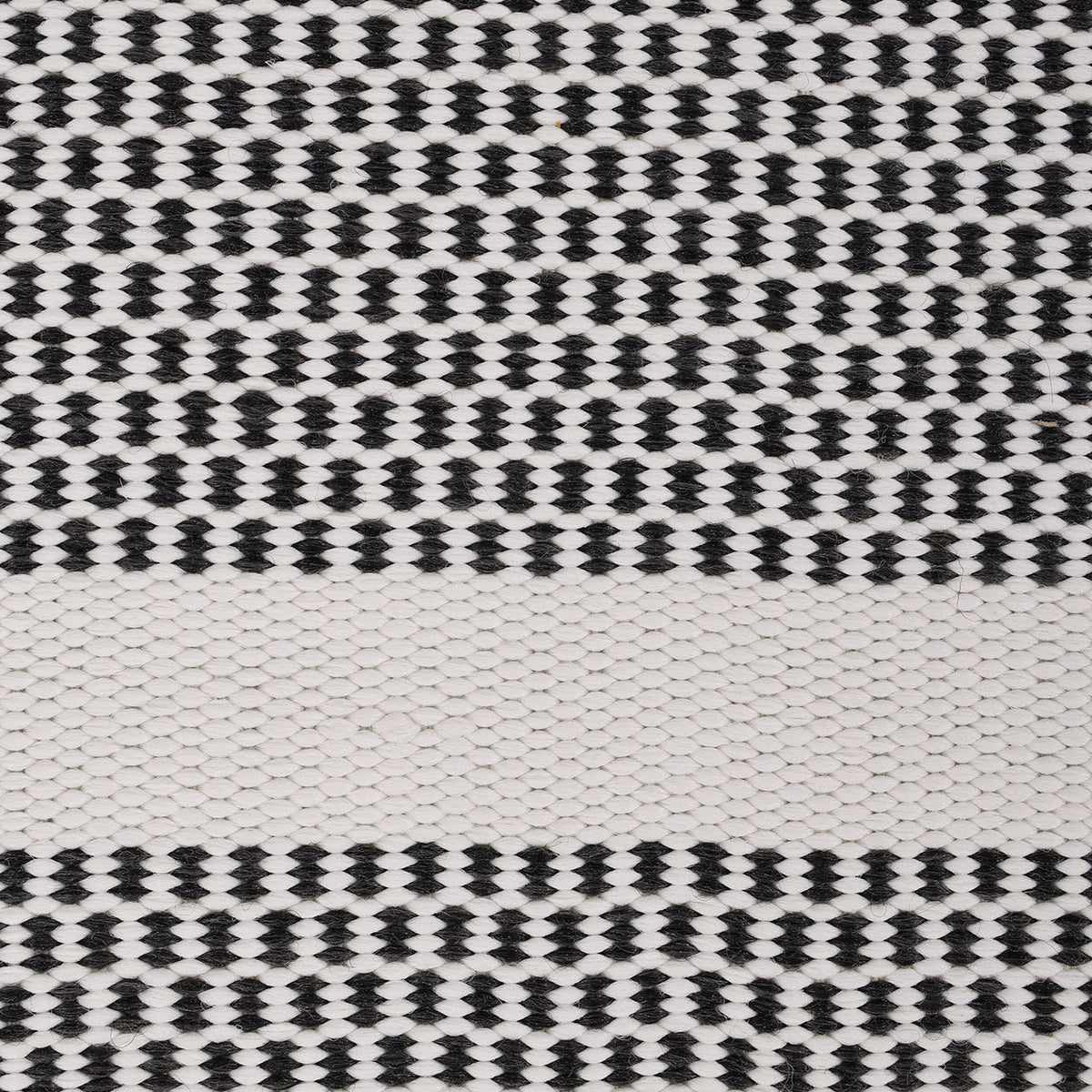 Amalfi Tropic Outdoor Rug Black 150x240cm