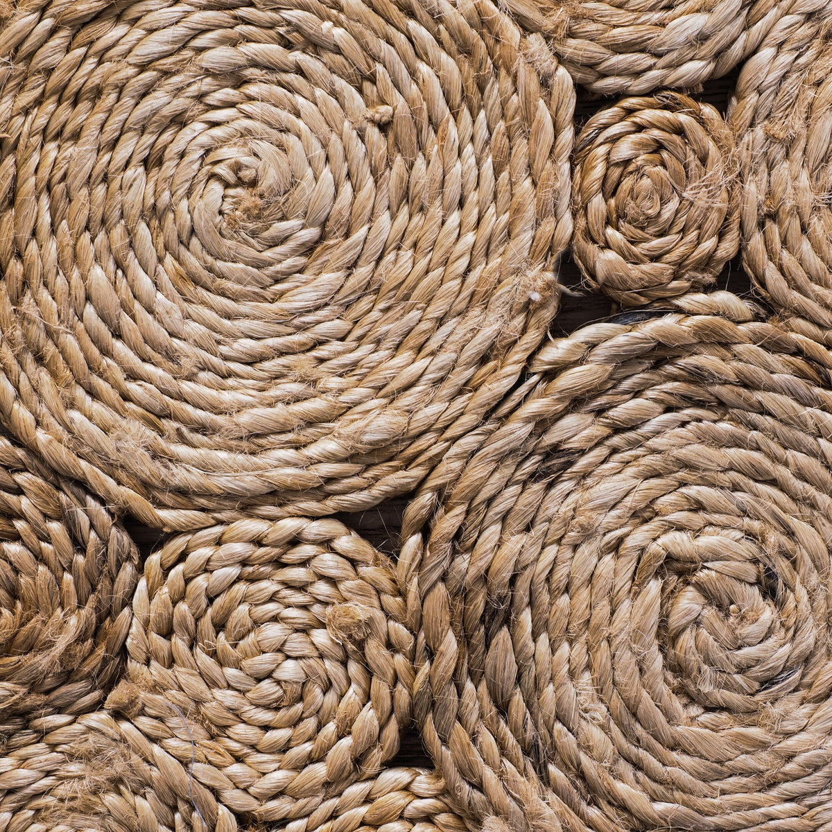 Cochin Hand Stitched Natural Round Rug 120cm