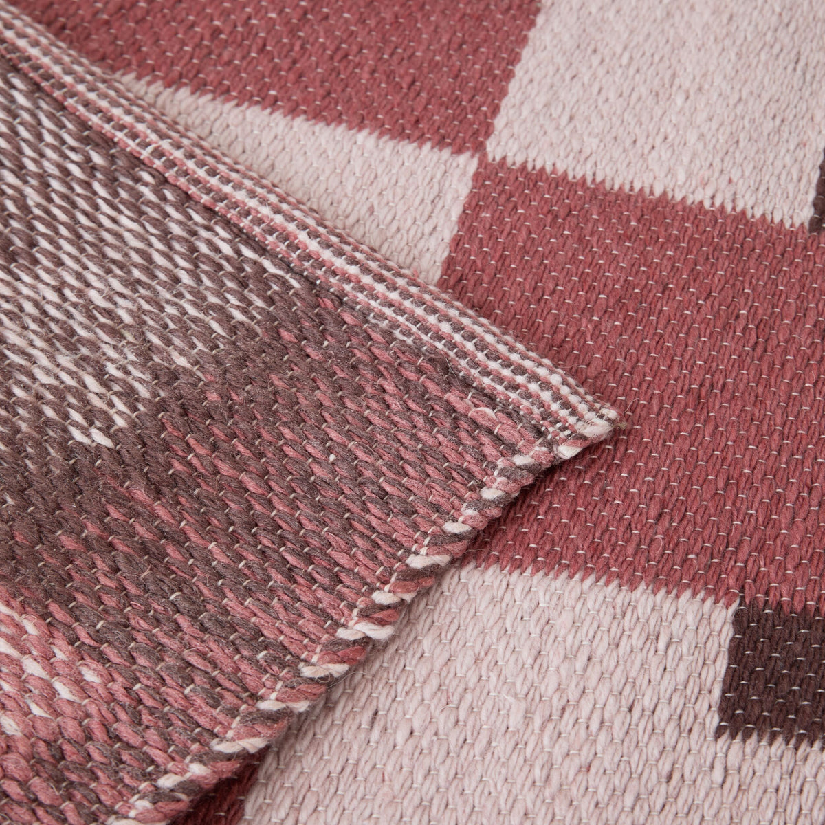 Amalfi Raisin Check Outdoor Rug 125x185cm